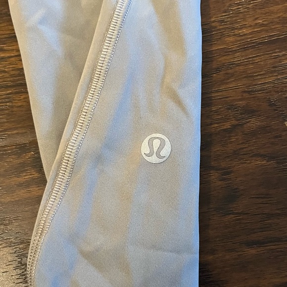 Grey Lululemon Swift speed leggings 28’ - Picture 6 of 6